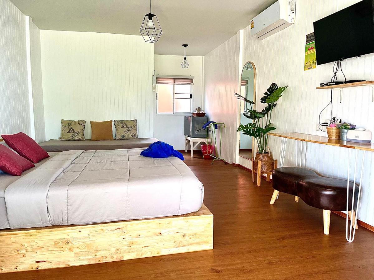 Insook Ko Larn Resort Eksteriør bilde