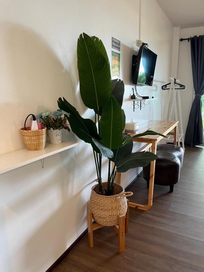 Insook Ko Larn Resort Eksteriør bilde