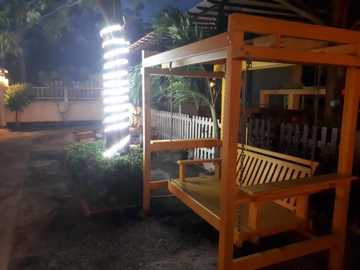 Insook Ko Larn Resort Eksteriør bilde
